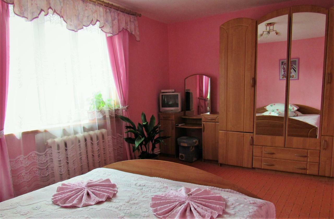 Відпочинок У Пронів Hotel Slavske Ngoại thất bức ảnh